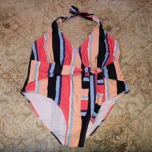 🔥Brand new, never worn women’s swimsuit, 3XL